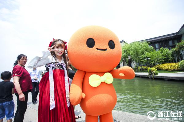 習(xí)近平同巴西聯(lián)邦共和國(guó)總統(tǒng)舉行會(huì)談 兩國(guó)元首一致同意推動(dòng)中巴全面戰(zhàn)略伙伴關(guān)系取得新的更大發(fā)展