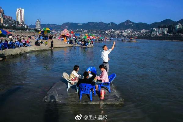 習(xí)近平同巴西聯(lián)邦共和國(guó)總統(tǒng)舉行會(huì)談 兩國(guó)元首一致同意推動(dòng)中巴全面戰(zhàn)略伙伴關(guān)系取得新的更大發(fā)展