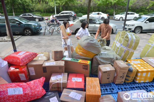 響水爆炸化工廠距民居500米能過環(huán)評 村民渴望搬遷