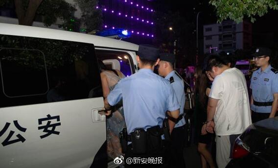西安維權(quán)女車主反被債主維權(quán)，一碼歸一碼