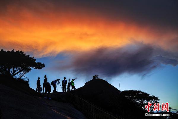 中共中央黨校舉行秋季學(xué)期開學(xué)典禮 劉云山出席并講話