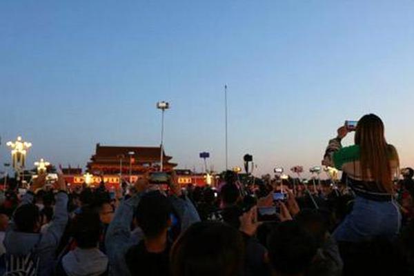 習(xí)近平同巴西聯(lián)邦共和國(guó)總統(tǒng)舉行會(huì)談 兩國(guó)元首一致同意推動(dòng)中巴全面戰(zhàn)略伙伴關(guān)系取得新的更大發(fā)展