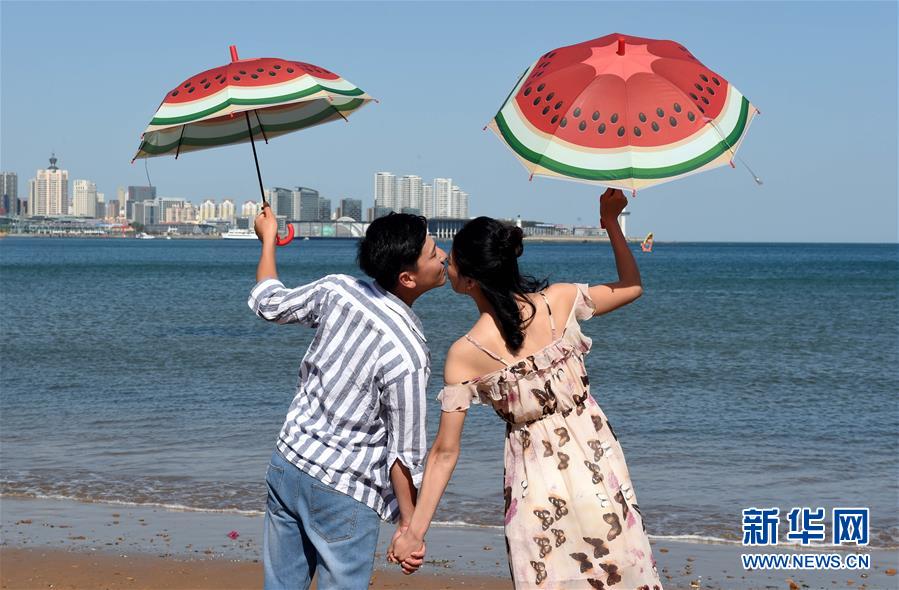 習(xí)近平同巴西聯(lián)邦共和國(guó)總統(tǒng)舉行會(huì)談 兩國(guó)元首一致同意推動(dòng)中巴全面戰(zhàn)略伙伴關(guān)系取得新的更大發(fā)展