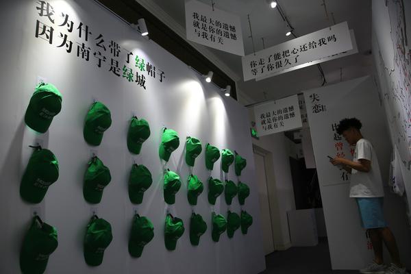 李克強(qiáng)會(huì)見巴西聯(lián)邦共和國(guó)總統(tǒng)