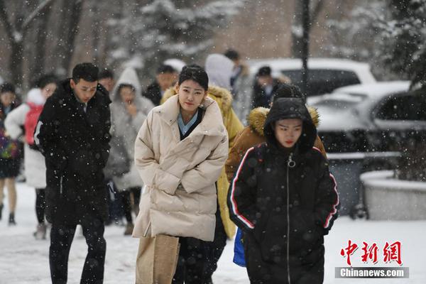 習(xí)近平總書記在深度貧困地區(qū)脫貧攻堅座談會上的重要講話引起強烈反響