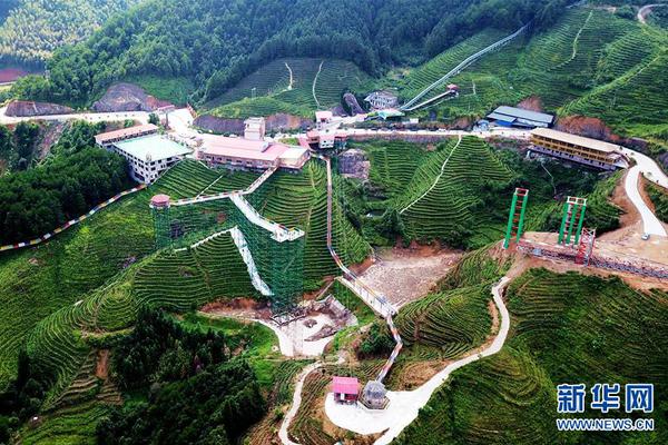 四川廣元跆拳道老師抱摔學(xué)生 校方:老師已停職絕不姑息