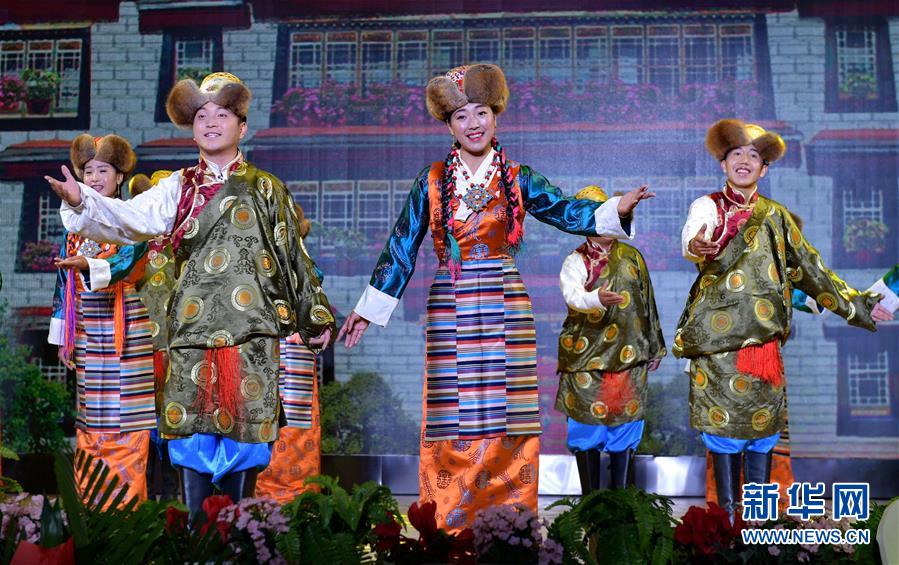 李克強(qiáng)會見巴西聯(lián)邦共和國總統(tǒng)