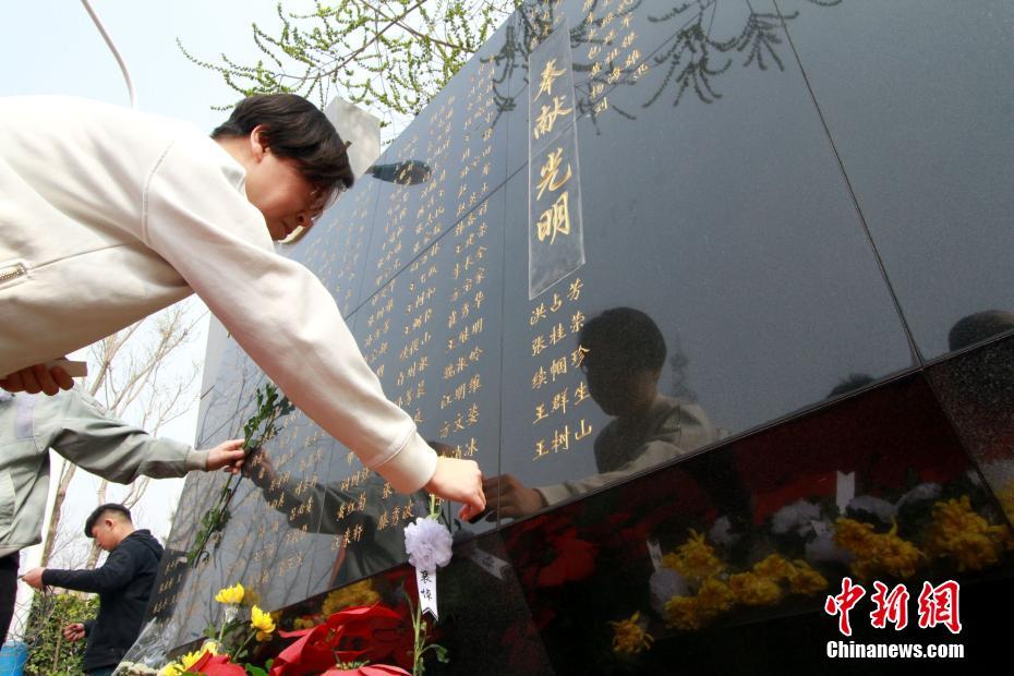 習(xí)近平同巴西聯(lián)邦共和國總統(tǒng)舉行會談 兩國元首一致同意推動中巴全面戰(zhàn)略伙伴關(guān)系取得新的更大發(fā)展