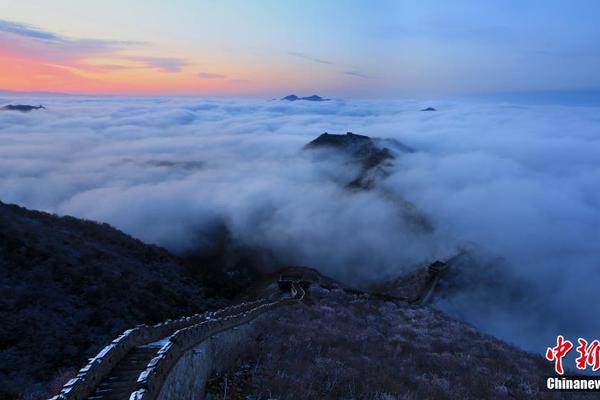 李克強(qiáng)會見巴西聯(lián)邦共和國總統(tǒng)