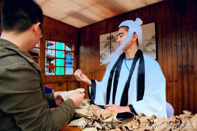 中共中央黨校舉行秋季學(xué)期開學(xué)典禮 劉云山出席并講話