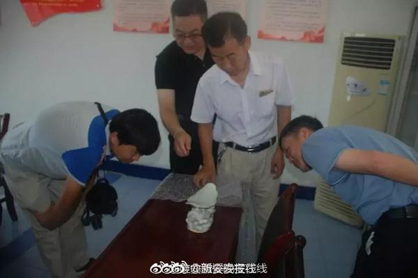 習(xí)近平總書記在深度貧困地區(qū)脫貧攻堅座談會上的重要講話引起強烈反響