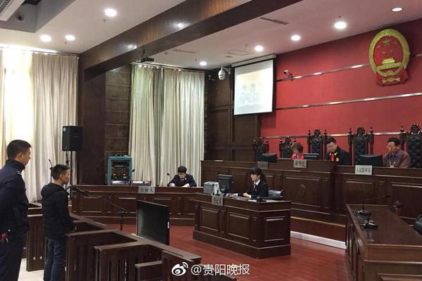 俄遠東草原發(fā)生火災造成27人受傷