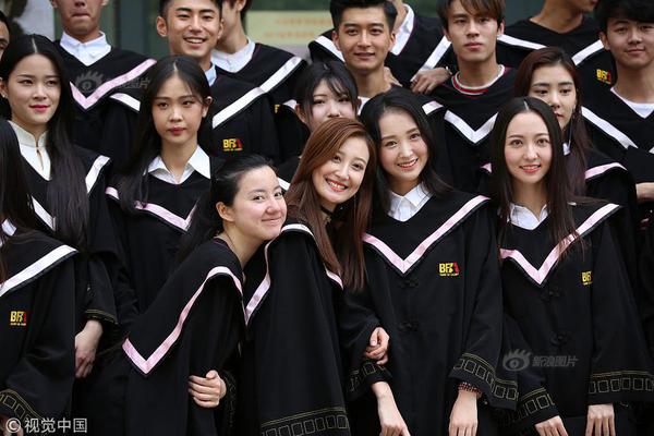 十二屆全國(guó)人大常委會(huì)第二十九次會(huì)議在京閉幕