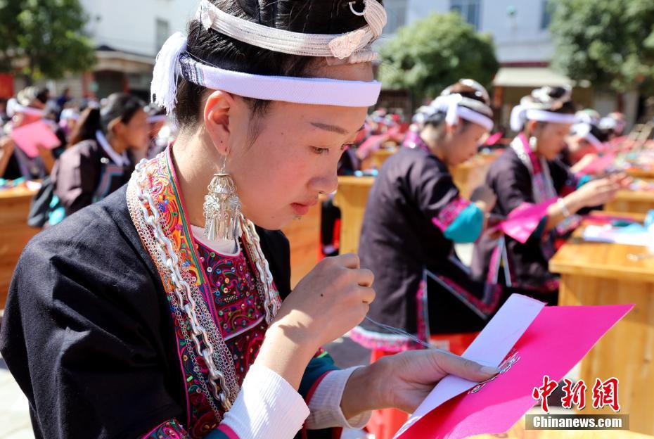 習(xí)近平總書記在深度貧困地區(qū)脫貧攻堅座談會上的重要講話引起強烈反響